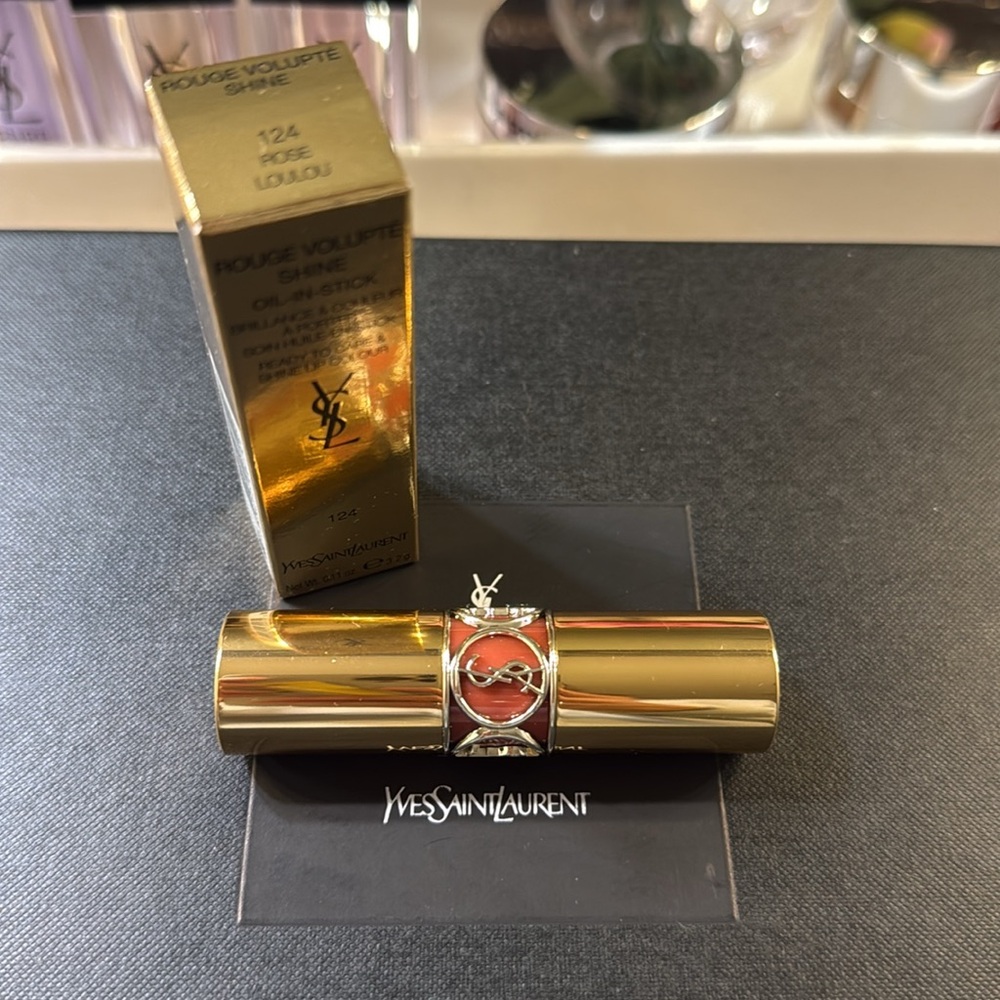 YSL Rouge Volupte Shine Oil-In-Stick Lipstick in 124 Rose LouLou NEW IN BOX